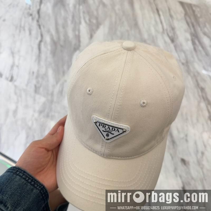 Prada Hat dx18
