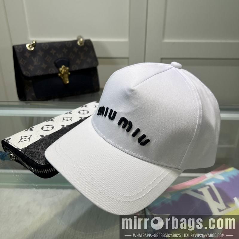 Miumiu Hat dx42