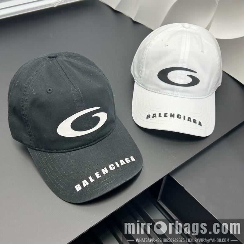 Balenciaga Hat dx14