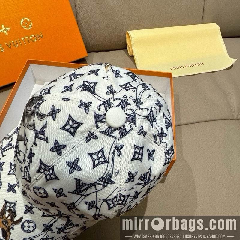 LV Hat dx118