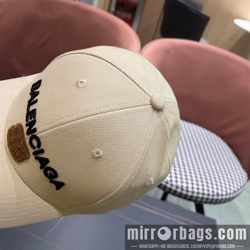 Balenciaga Hat 072202
