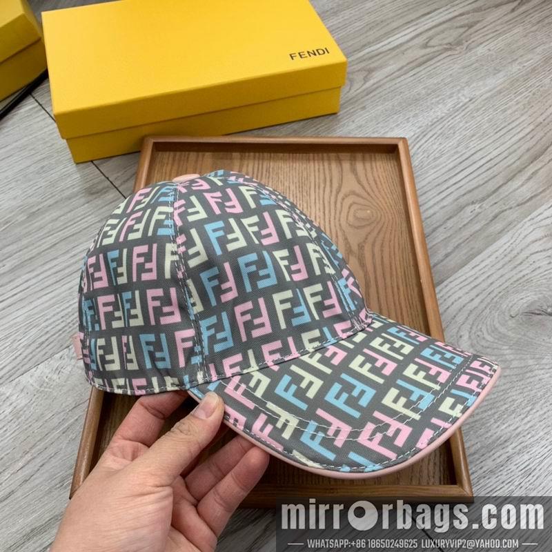 Fendi Hat dx105