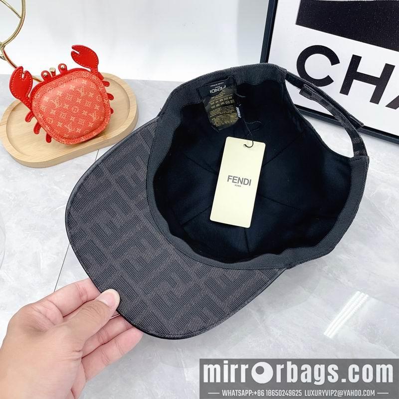 Fendi Hat dx76