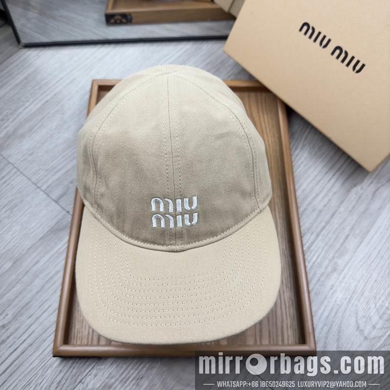 Miumiu Hat dx62