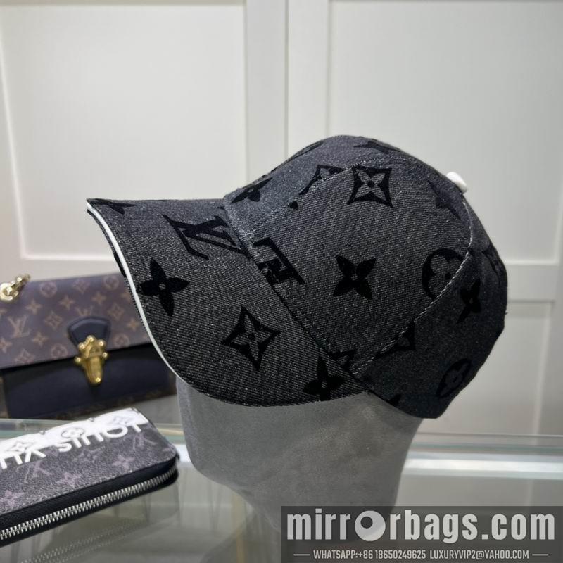 LV Hat 042807