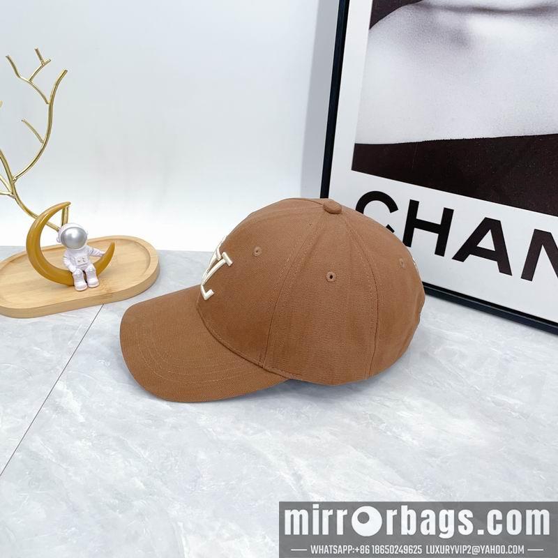 LV Hat dx71