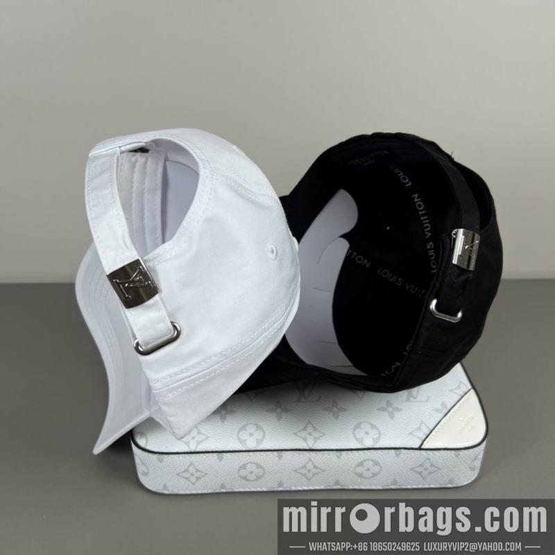 LV Hat dx16