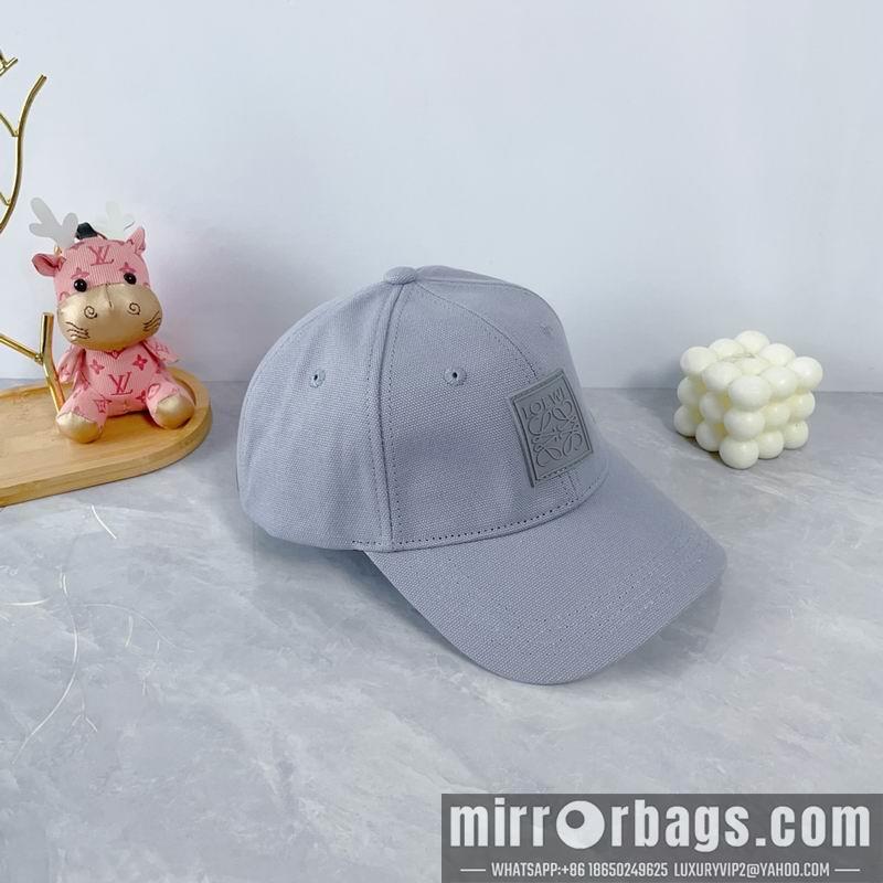 Loewe Hat dx20