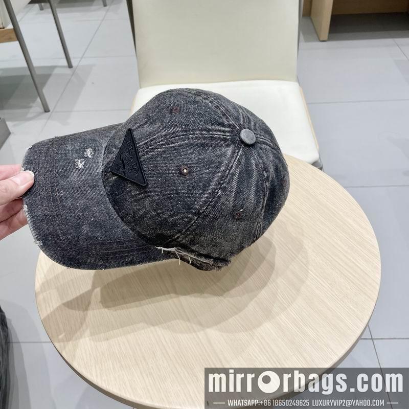 Prada Hat 032001