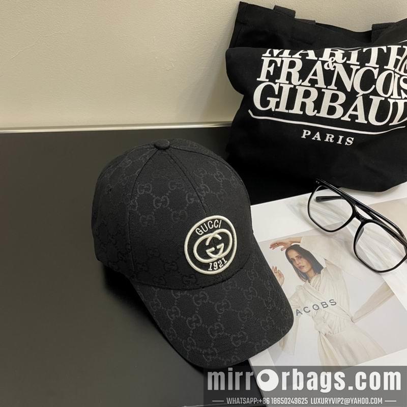 Gucci Hat dx30