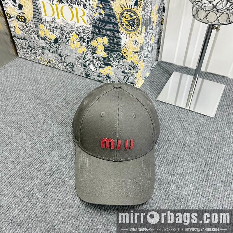 Miumiu Hat dx75