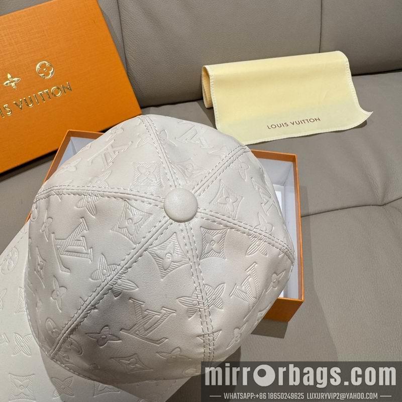 LV Hat dx107