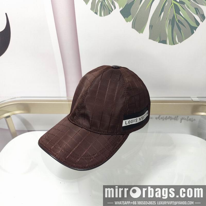 LV Hat dx132