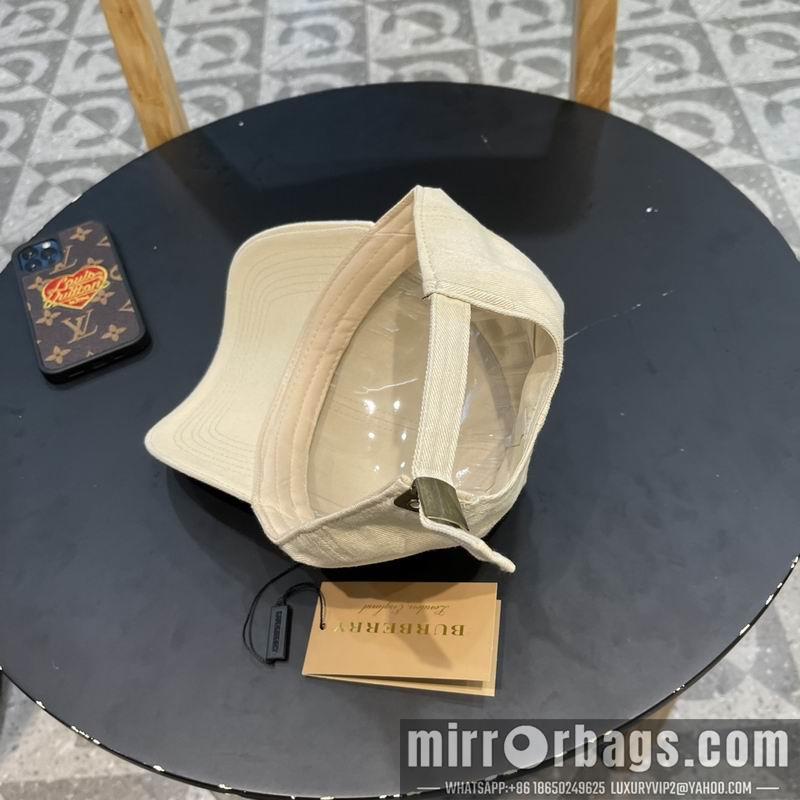 Burberry Hat 041701