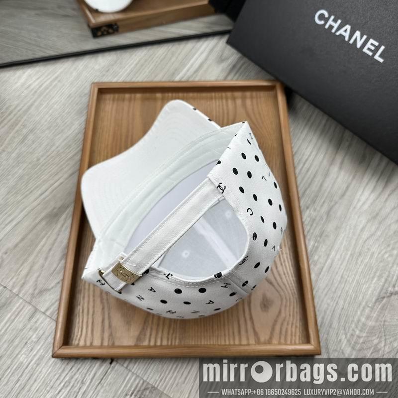 Chanel Hat dx40