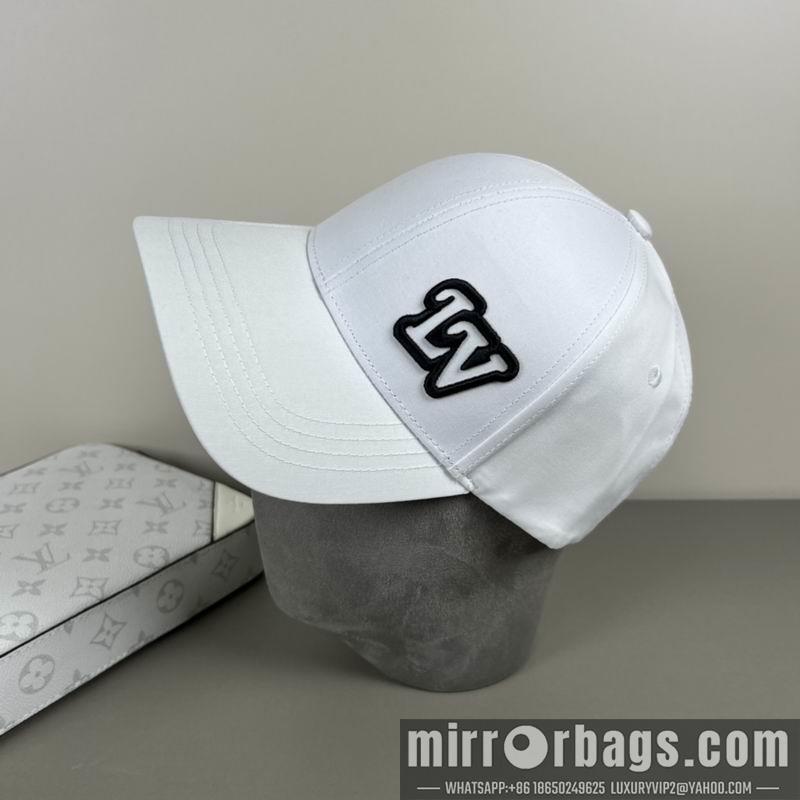 LV Hat dx16