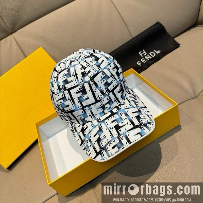 Fendi Hat dx83
