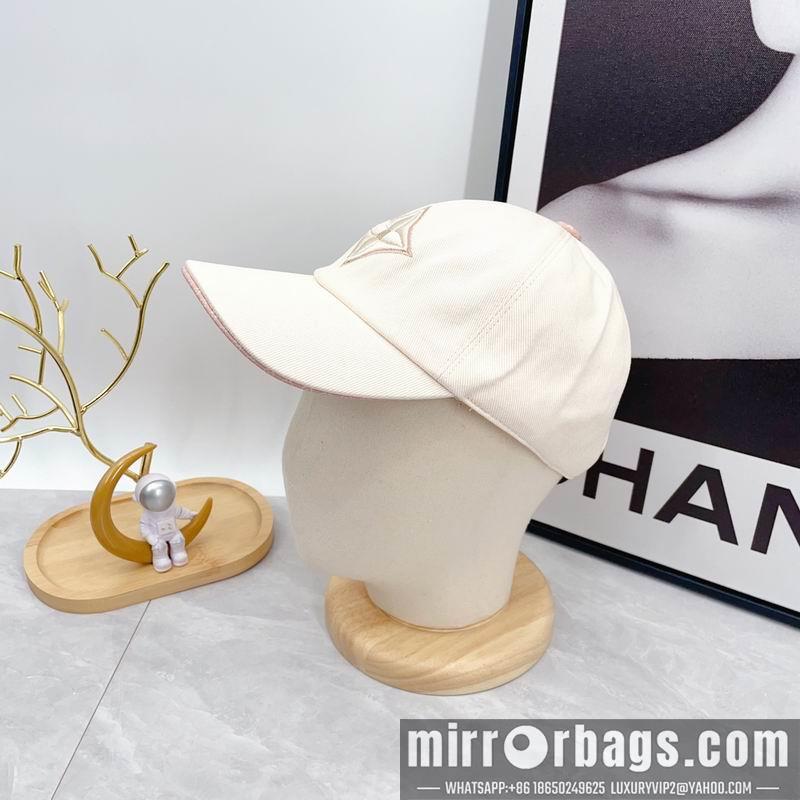 LV Hat dx160