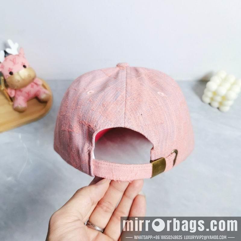 Balenciaga Hat dx32