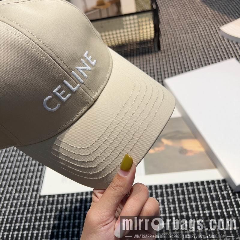 Celine Hat dx43