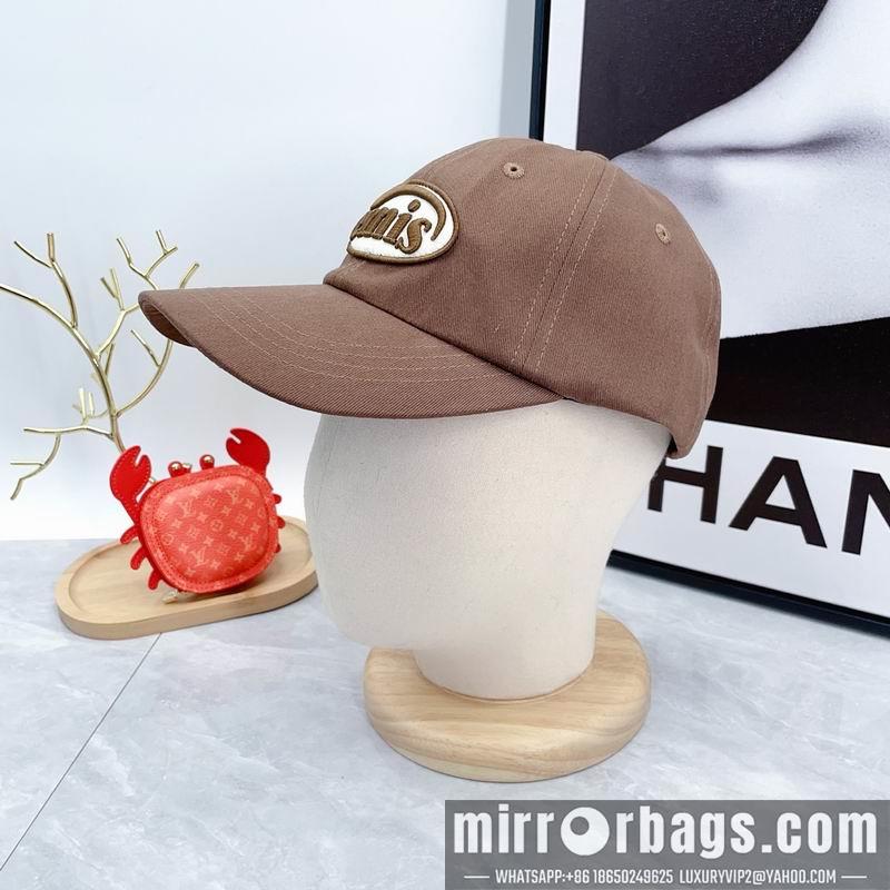 Emis Hat dx04