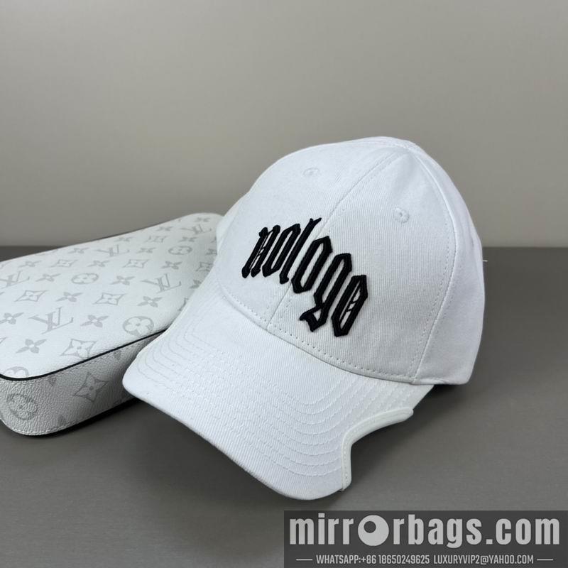 Balenciaga Hat 021004