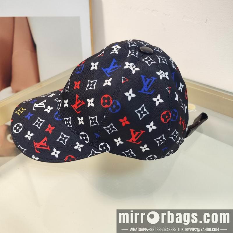 LV Hat dx135