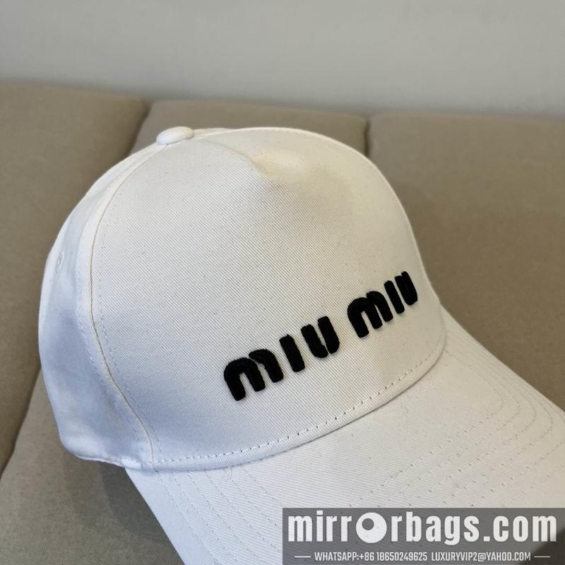Miumiu Hat dx18