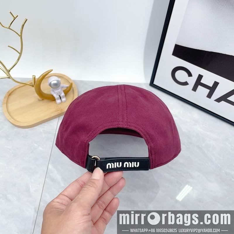 Miumiu Hat dx07