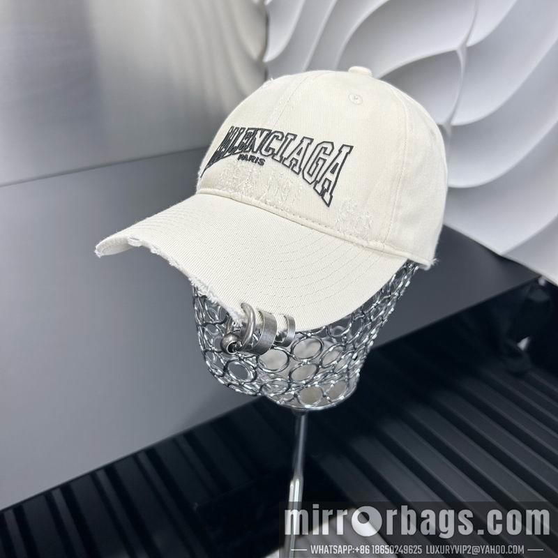 Balenciaga Hat dx17
