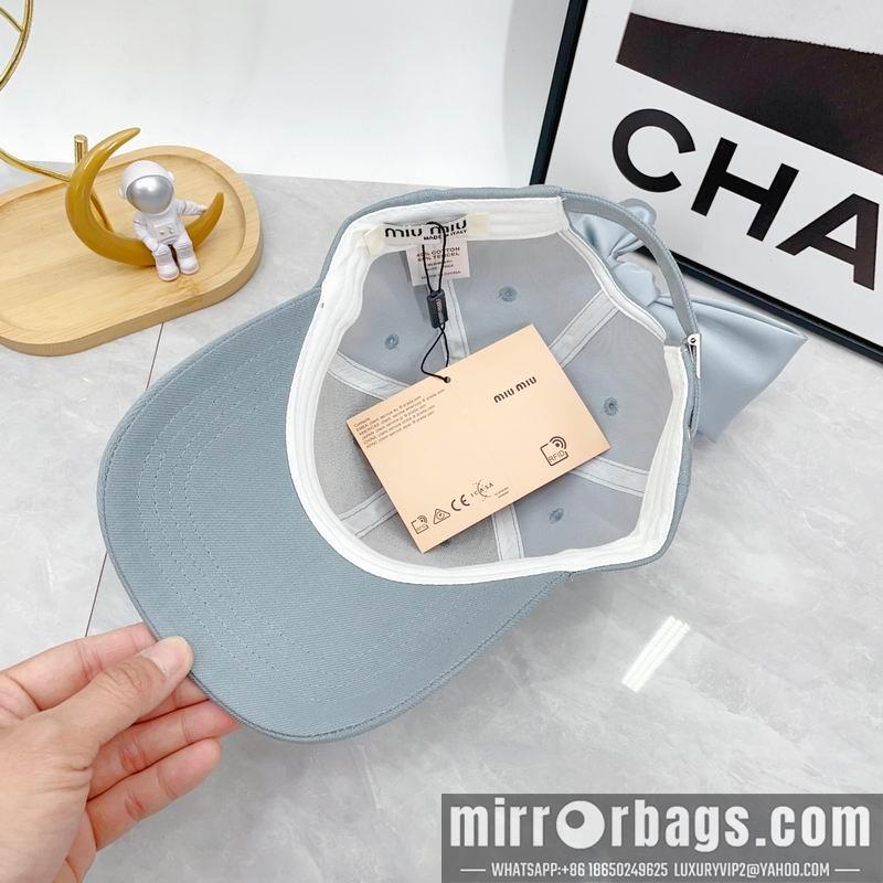 Miumiu Hat dx08