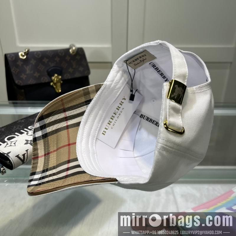 Burberry Hat 042703
