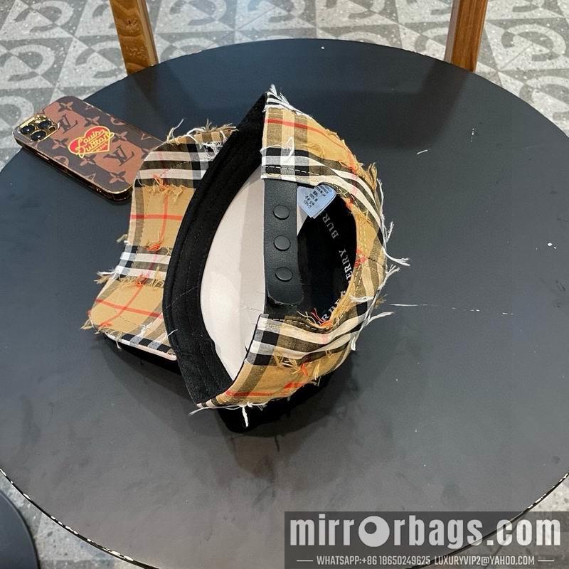 Burberry Hat 030717