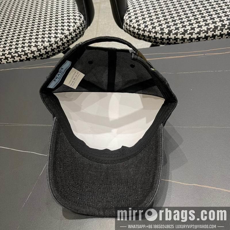 Prada Hat 083001