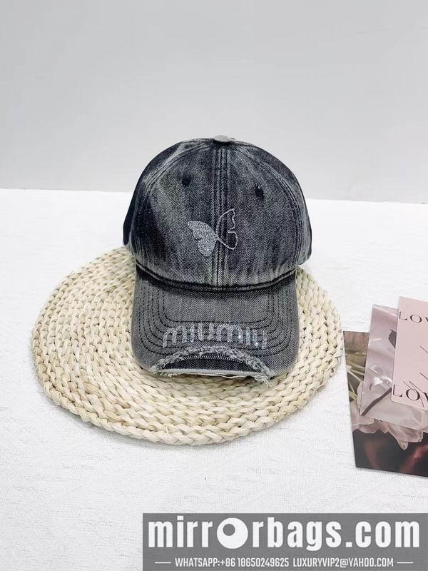 Miumiu Hat 081002