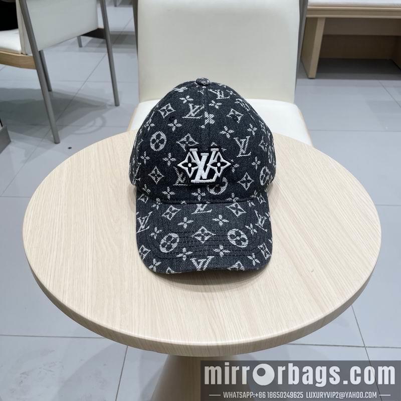 LV Hat 030747