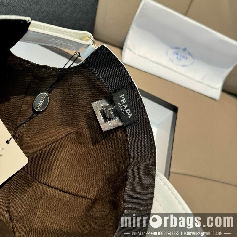 Prada Hat dx70