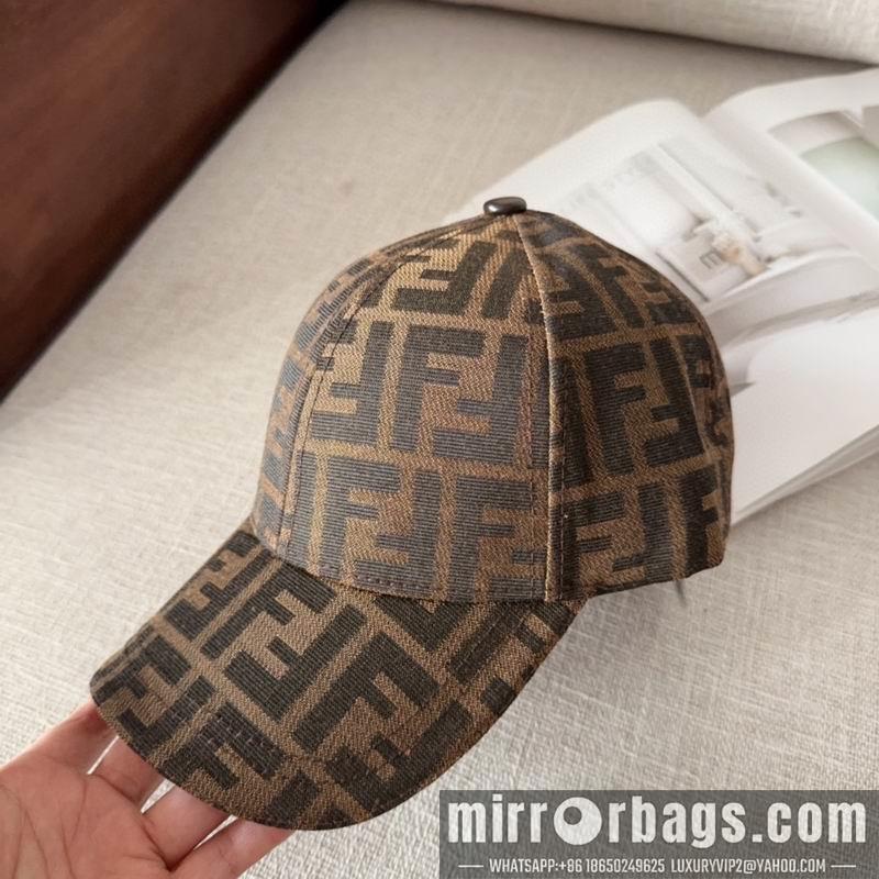 Fendi Hat dx69