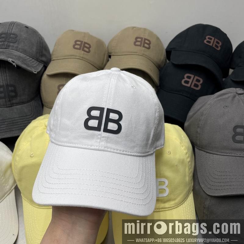 Balenciaga Hat dx60
