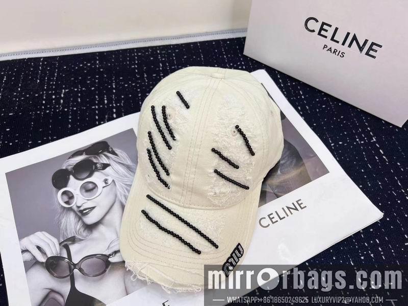 Miumiu Hat dx69