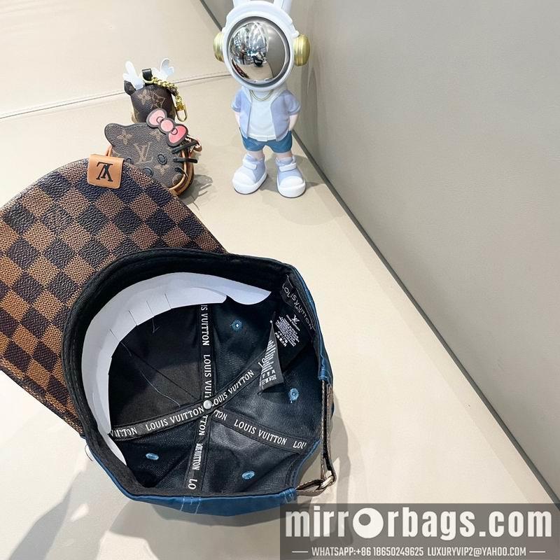 LV Hat 081803
