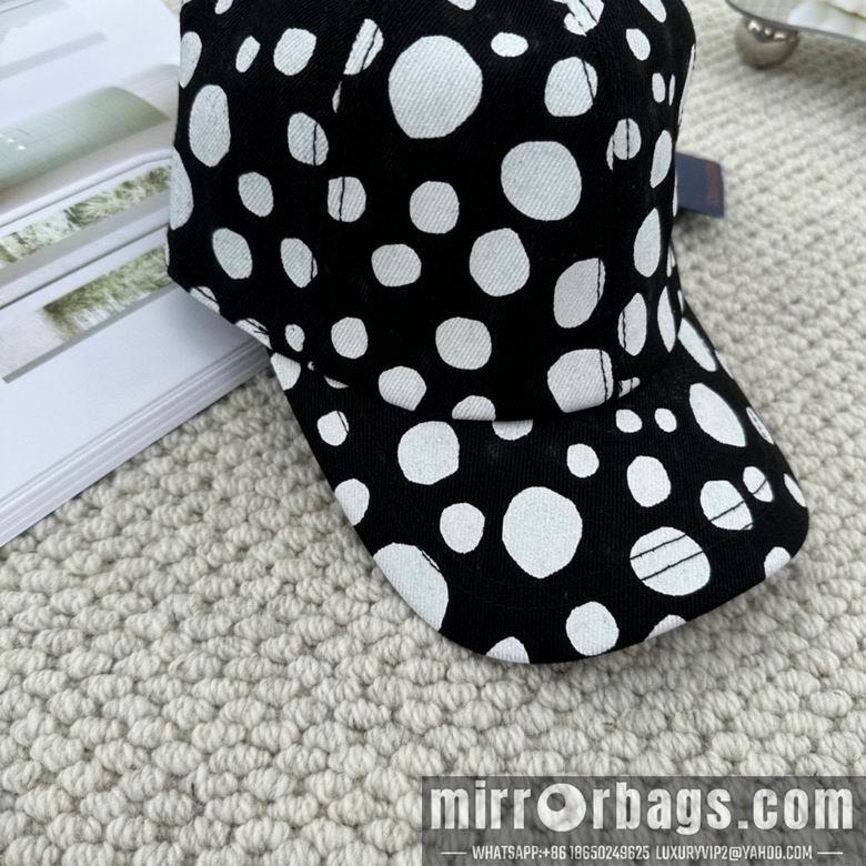 LV Hat dxn22