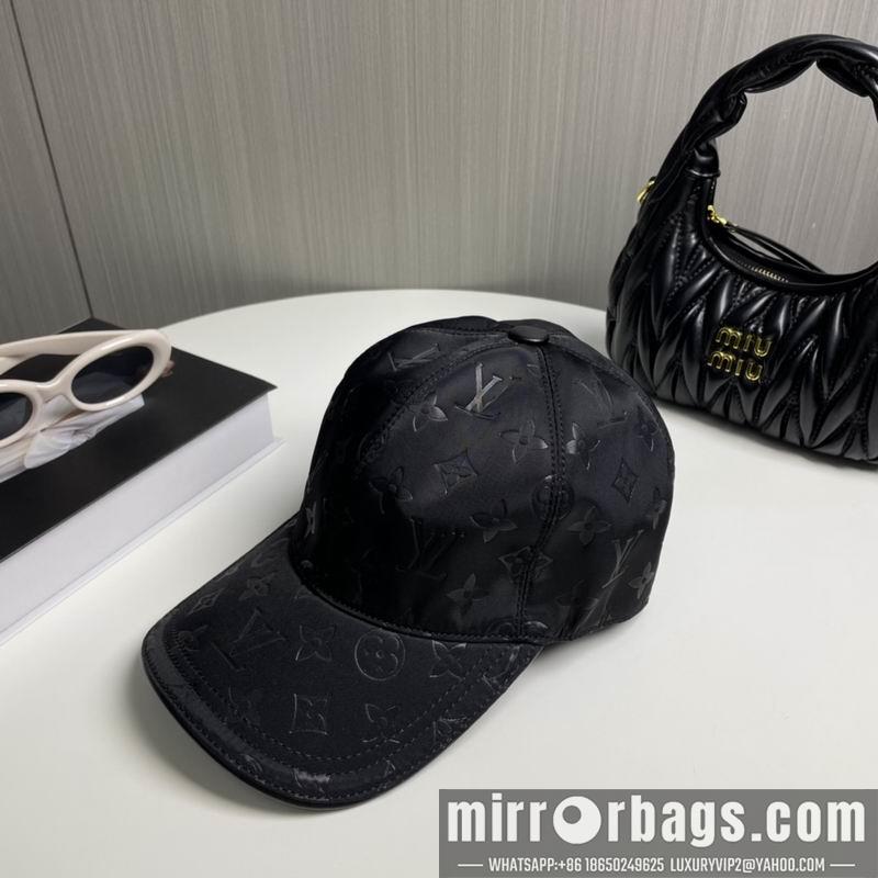 LV Hat dx44