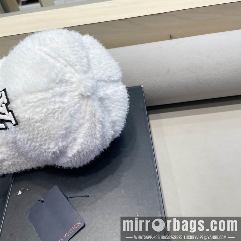 LV Hat 010402