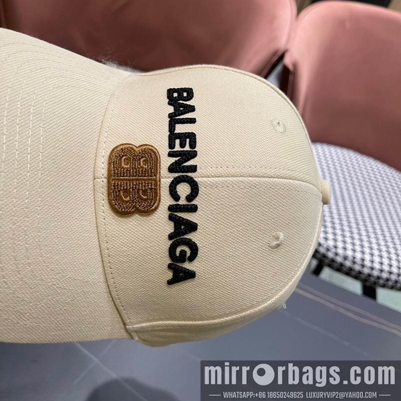 Balenciaga Hat 072202