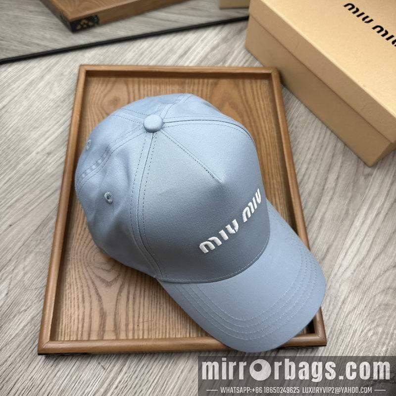 Miumiu Hat dx60
