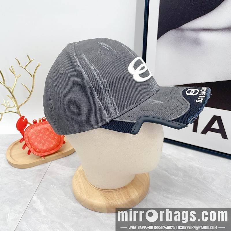 Balenciaga Hat dx125