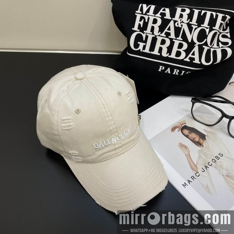 Balenciaga Hat 042701