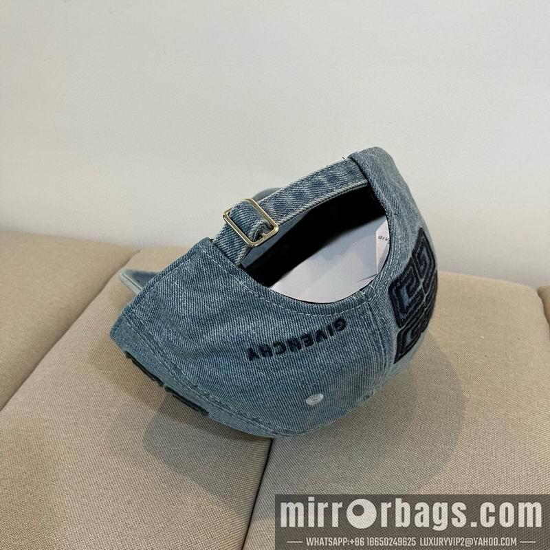 Givenchy Hat dx10