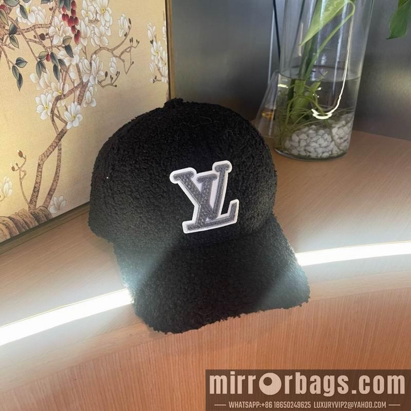 LV Hat 010601